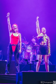 ICONA POP