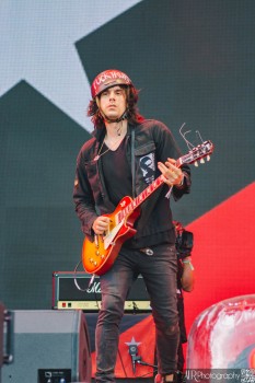 THE LAST INTERNATIONALE